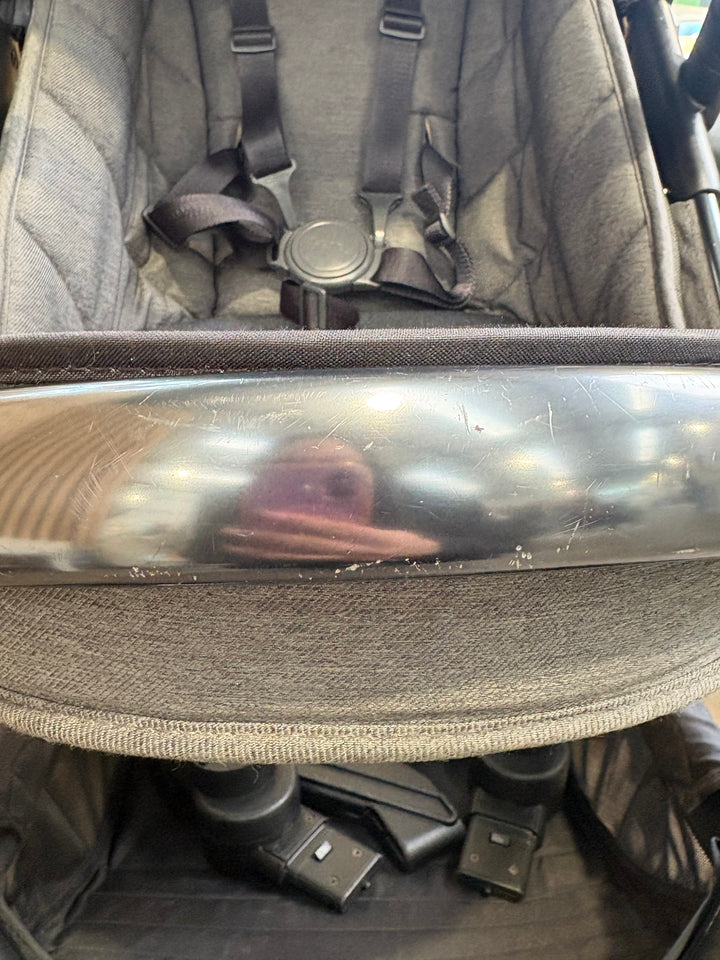 PRE LOVED iCandy Peach 6 Pushchair w/ Cybex Cloud T Car Seat - Grey Twill