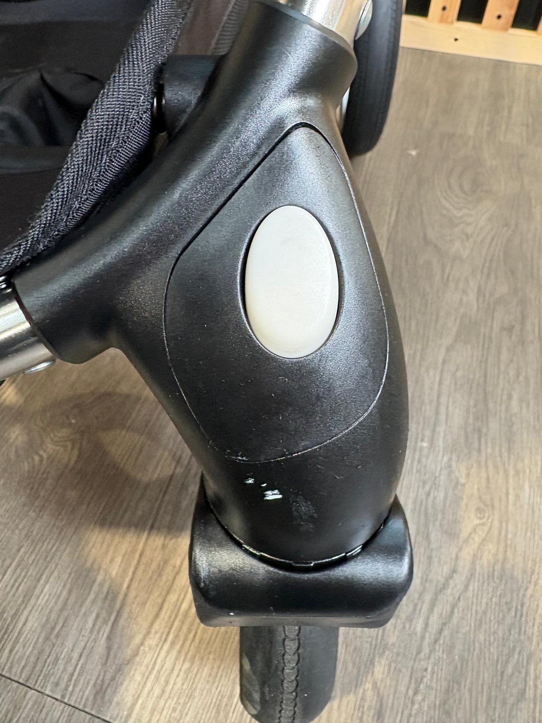 PRE LOVED egg2 Travel System - Monument Grey