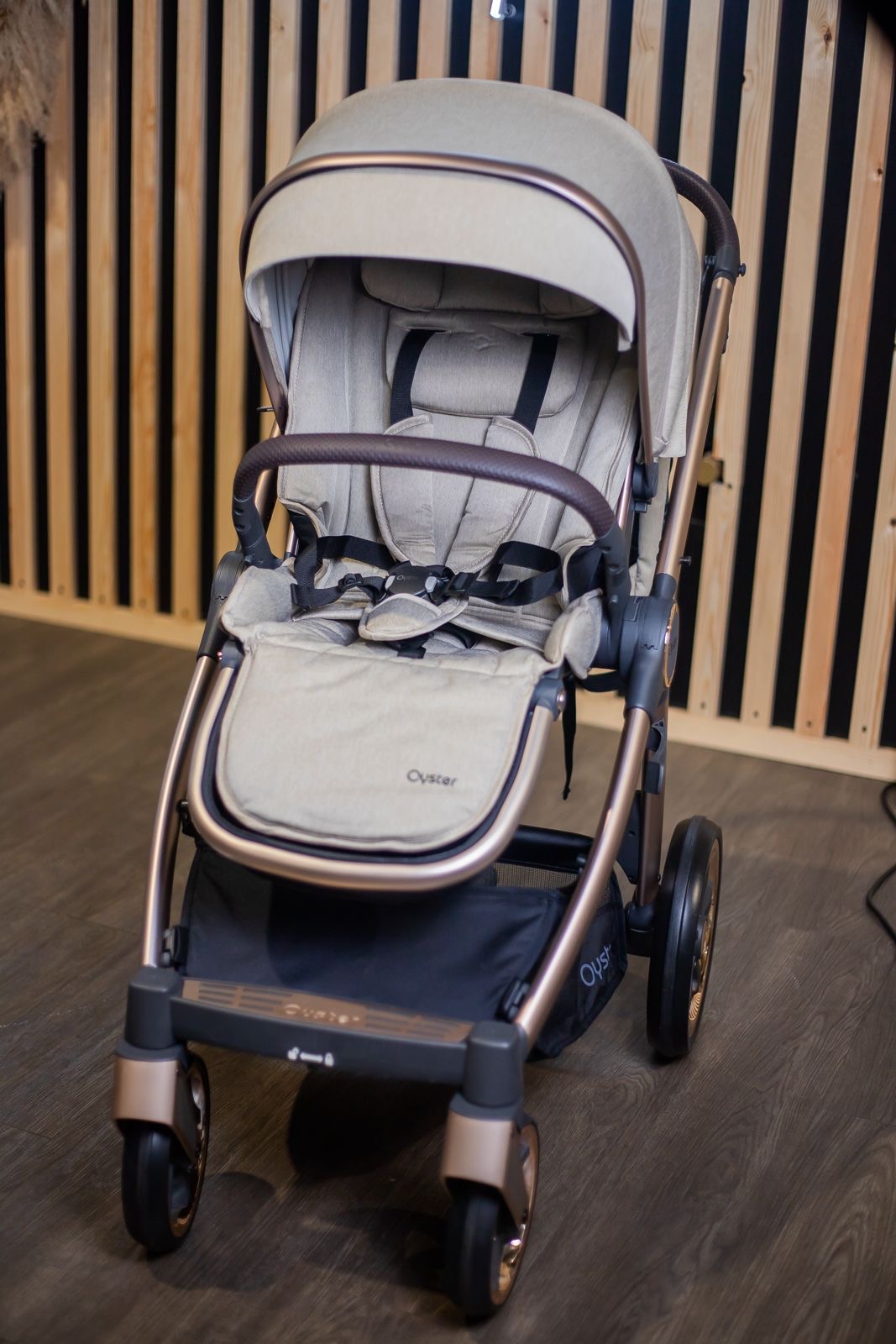 EX DISPLAY Babystyle Oyster3 Pram, Pushchair + Accessories - Cream