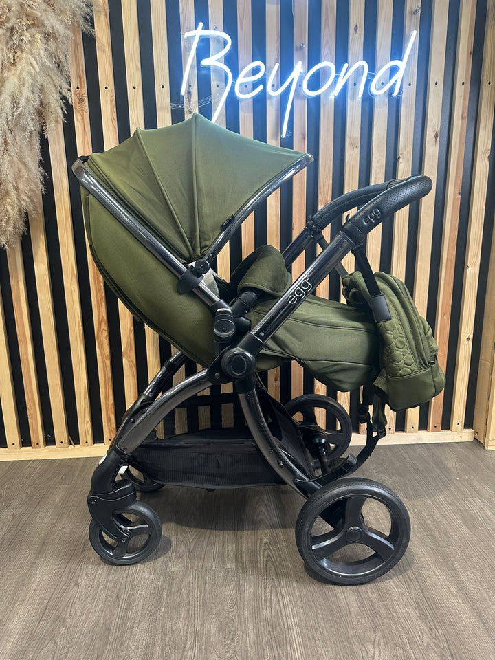 PRE LOVED egg2 Travel System - Olive