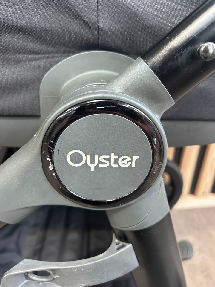 PRE LOVED Babystyle Oyster3 Travel System - Pepper