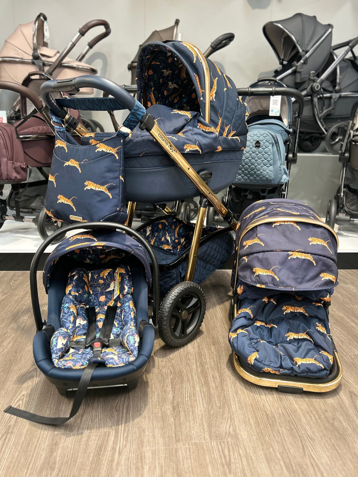 PRE LOVED Cosatto Wow Continental Travel System - On The Prowl