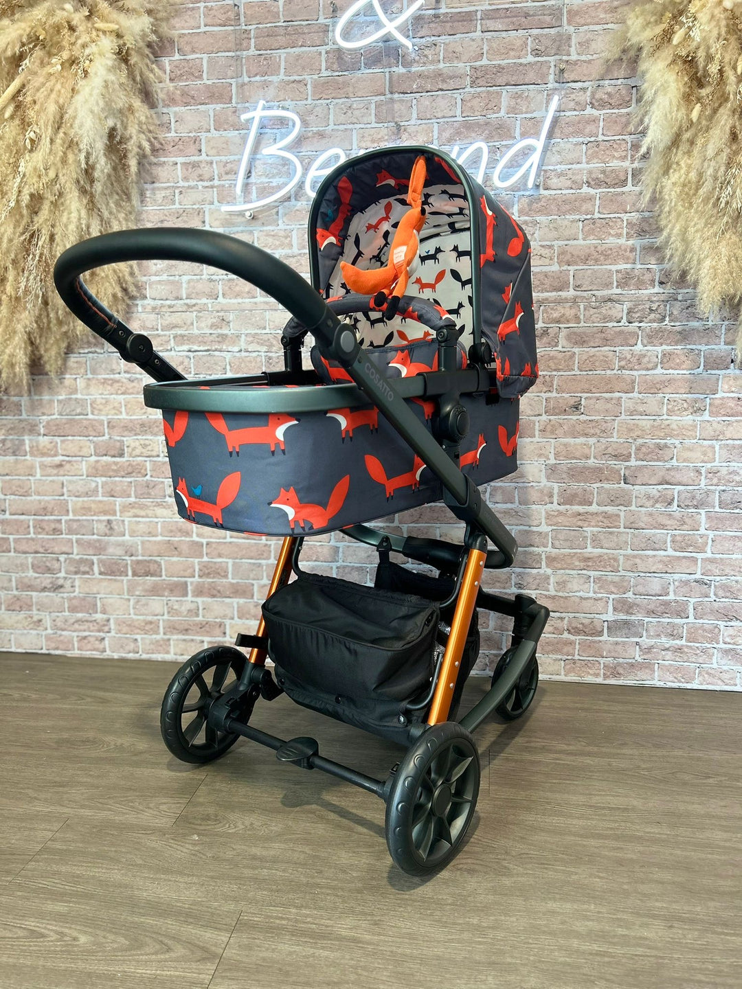 PRE LOVED Cosatto Giggle Quad Stroller & Carrycot – Charcoal Mister Fox