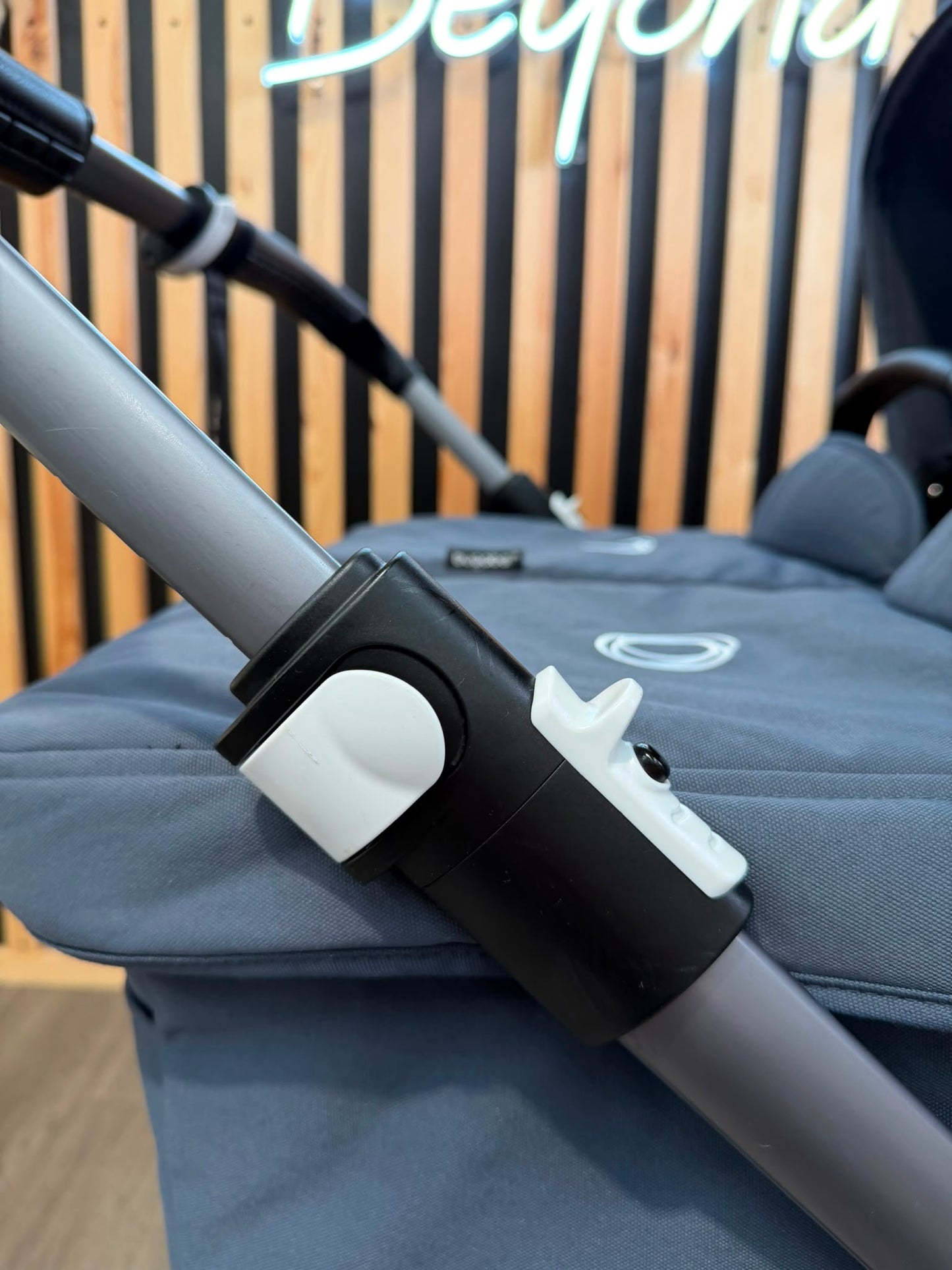 PRE LOVED Bugaboo Donkey5 Twin Bundle - Stormy Blue