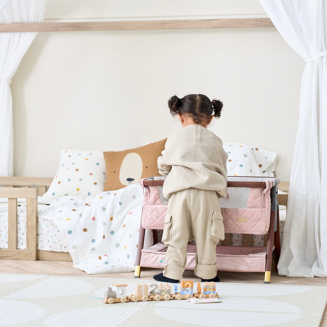 Tutti Bambini CoZee Luxe Mini Me Crib - Walnut & Blush