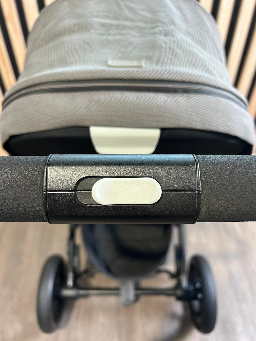 PRE LOVED Cybex Balios S Parent & World Facing Pushchair - Grey