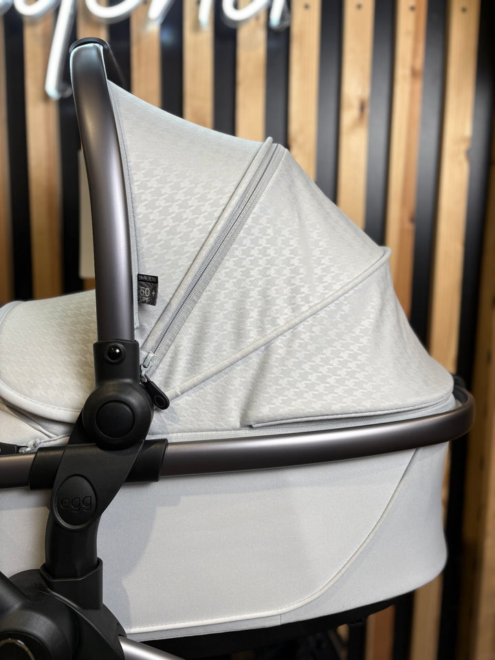 EX DISPLAY egg3 Pram + Pushchair - Houndstooth Silver