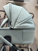 EX DISPLAY Mee-Go Milano Natura 2-in-1 Travel System – Mint