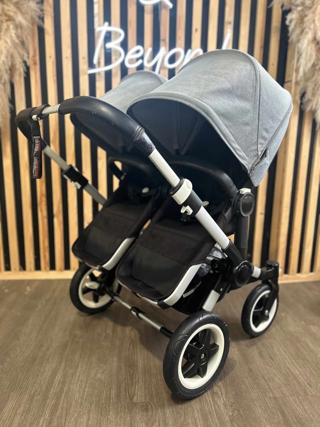 PRE LOVED Bugaboo Donkey2 Twin Bundle - Black/Grey Melange