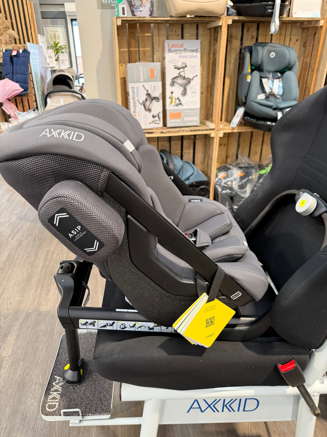 EX DISPLAY Axkid One 3 Car Seat - Artic Mist Grey