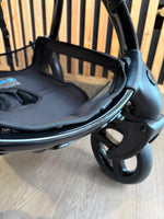 PRE LOVED egg3 Travel System - Houndstooth Black