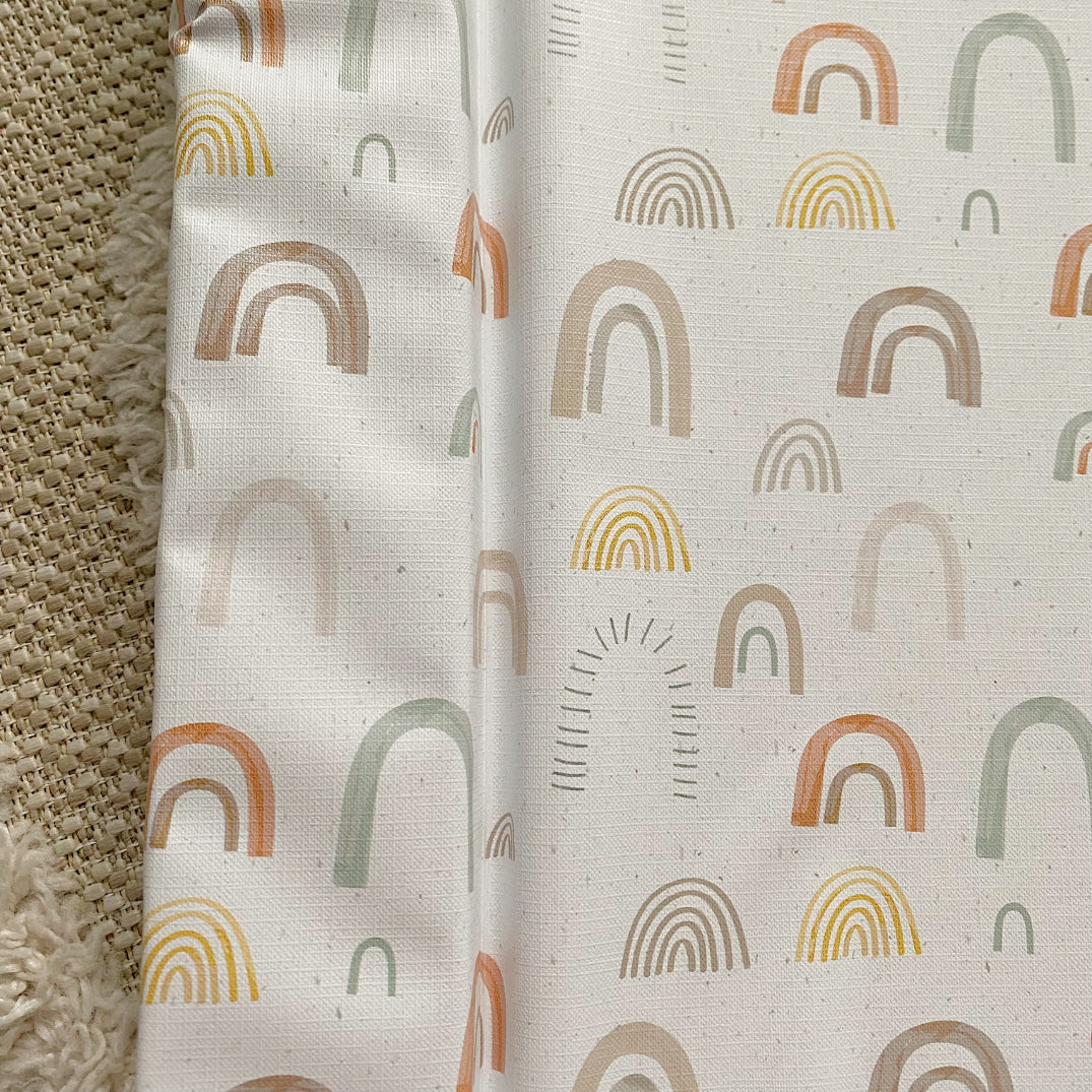 Bobbin & Bumble Standard Changing Mat - Abstract Rainbow
