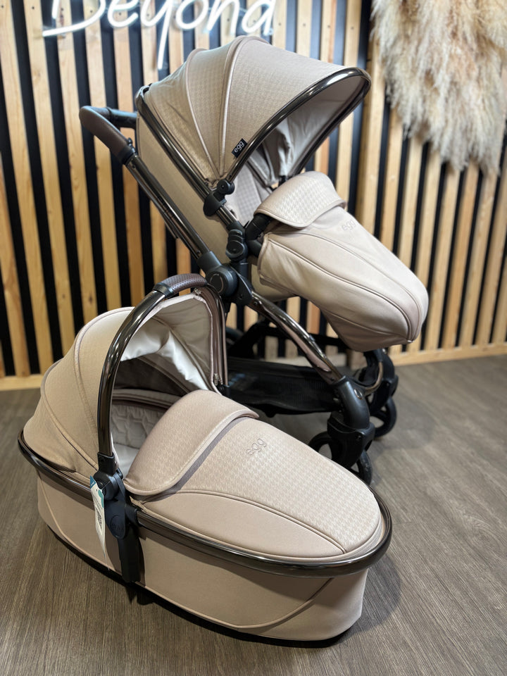 EX DISPLAY egg3 Pram + Pushchair - Houndstooth Almond
