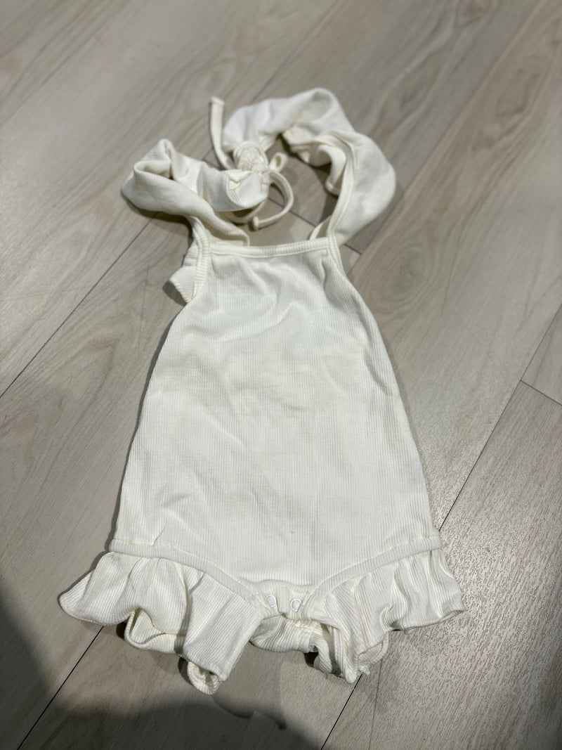 EX DISPLAY Bizzi Growin Romper 6-12M - White