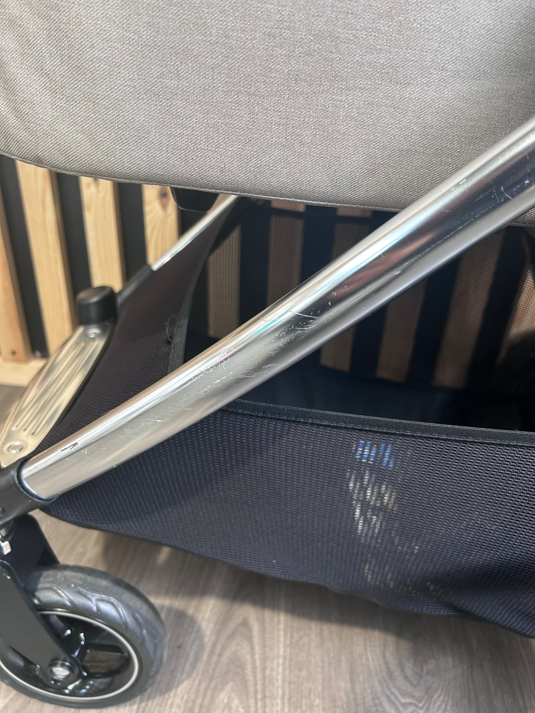 PRE LOVED Mamas & Papas Flip XT3 Travel System - Biscuit