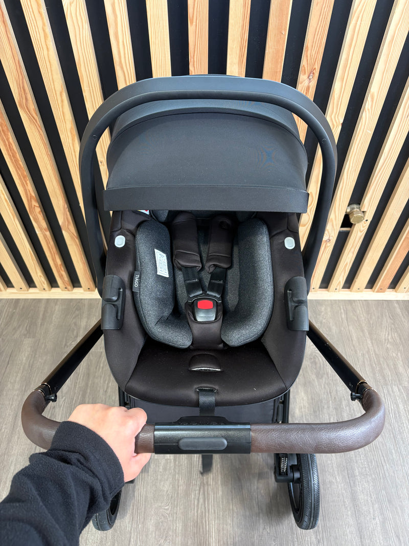 PRE LOVED Venicci Claro 3-in-1 Travel System - Vanilla