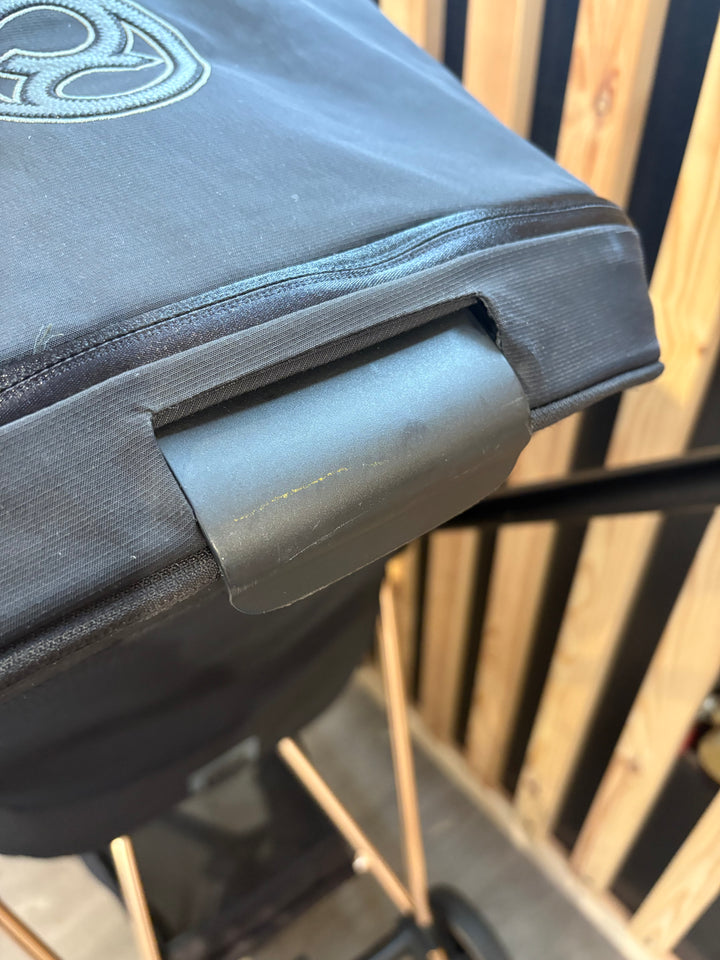 PRE LOVED Cybex Mios Travel System - Simply Flowers Grey