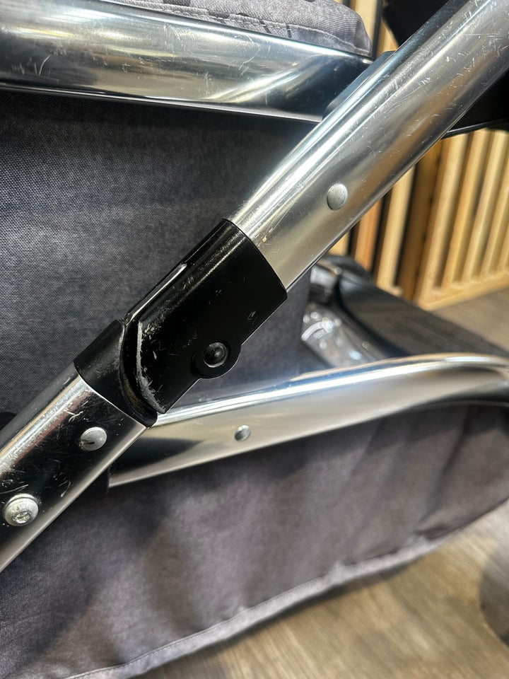 PRE LOVED Cosatto Wow XL Double - Hedgerow