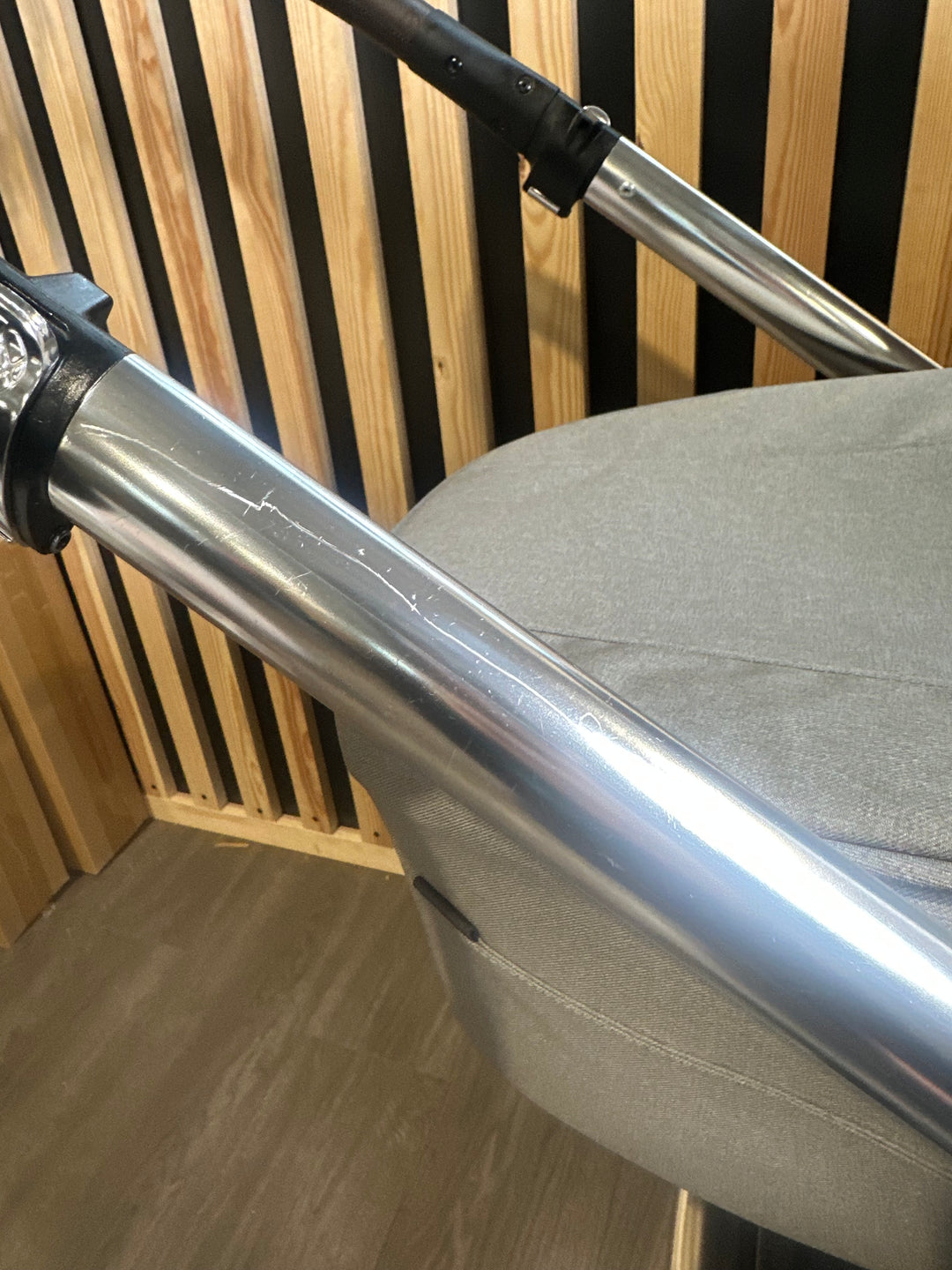 PRE LOVED Mamas & Papas Ocarro Travel System - Greige