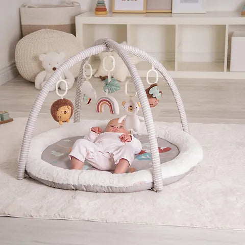 Redkite Push Me Cruise Complete Essentials Baby Bundle Inc Spin Base - Chestnut