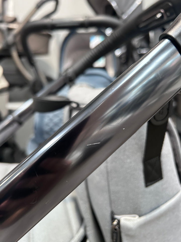 PRE LOVED iCandy Peach 7 Pushchair Bundle - Light Grey