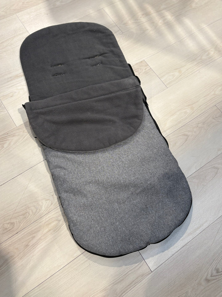PRE LOVED Universal Footmuff - Grey