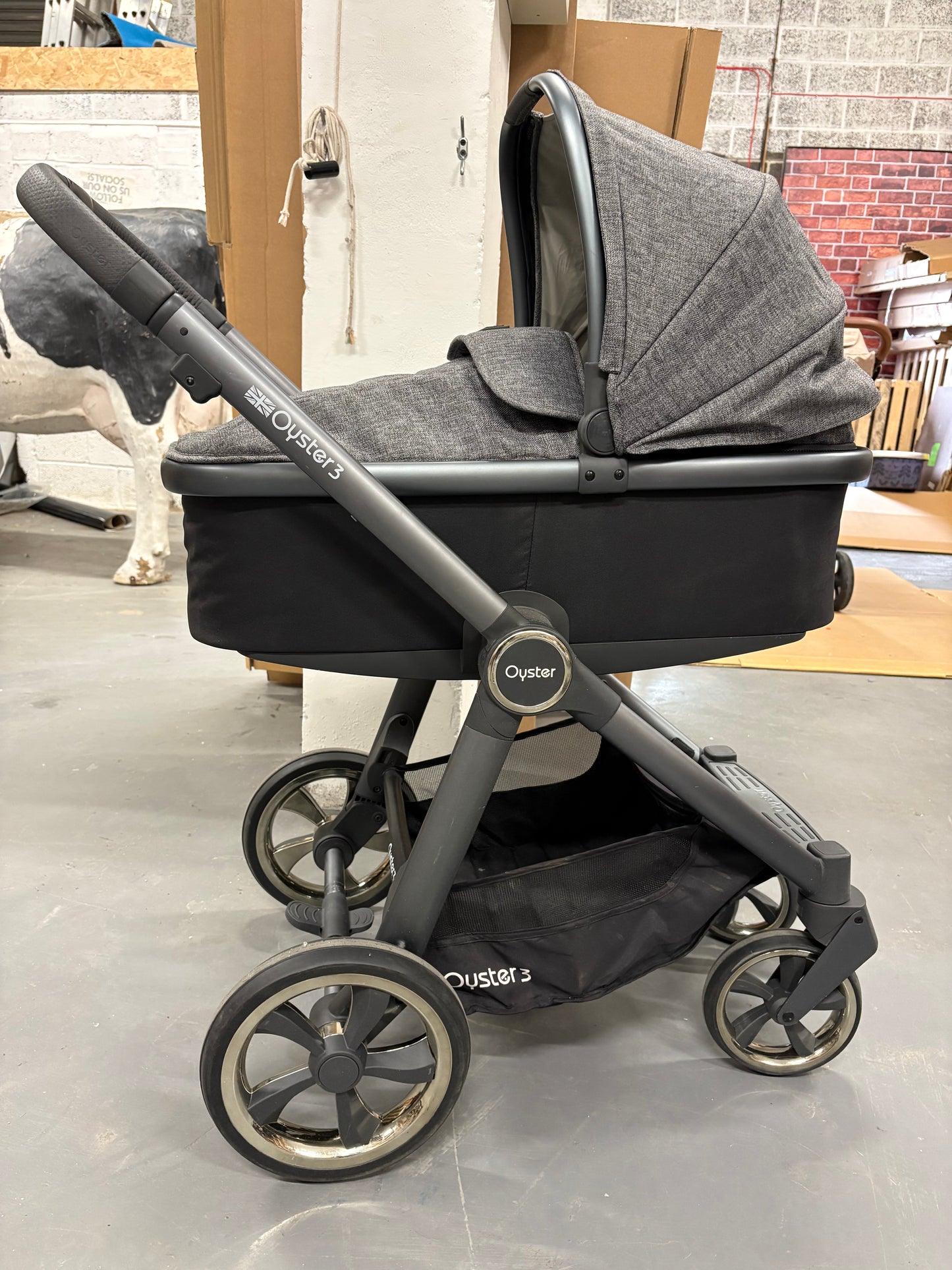 PRE LOVED Babystyle Oyster3 Pram + Pushchair - City Grey
