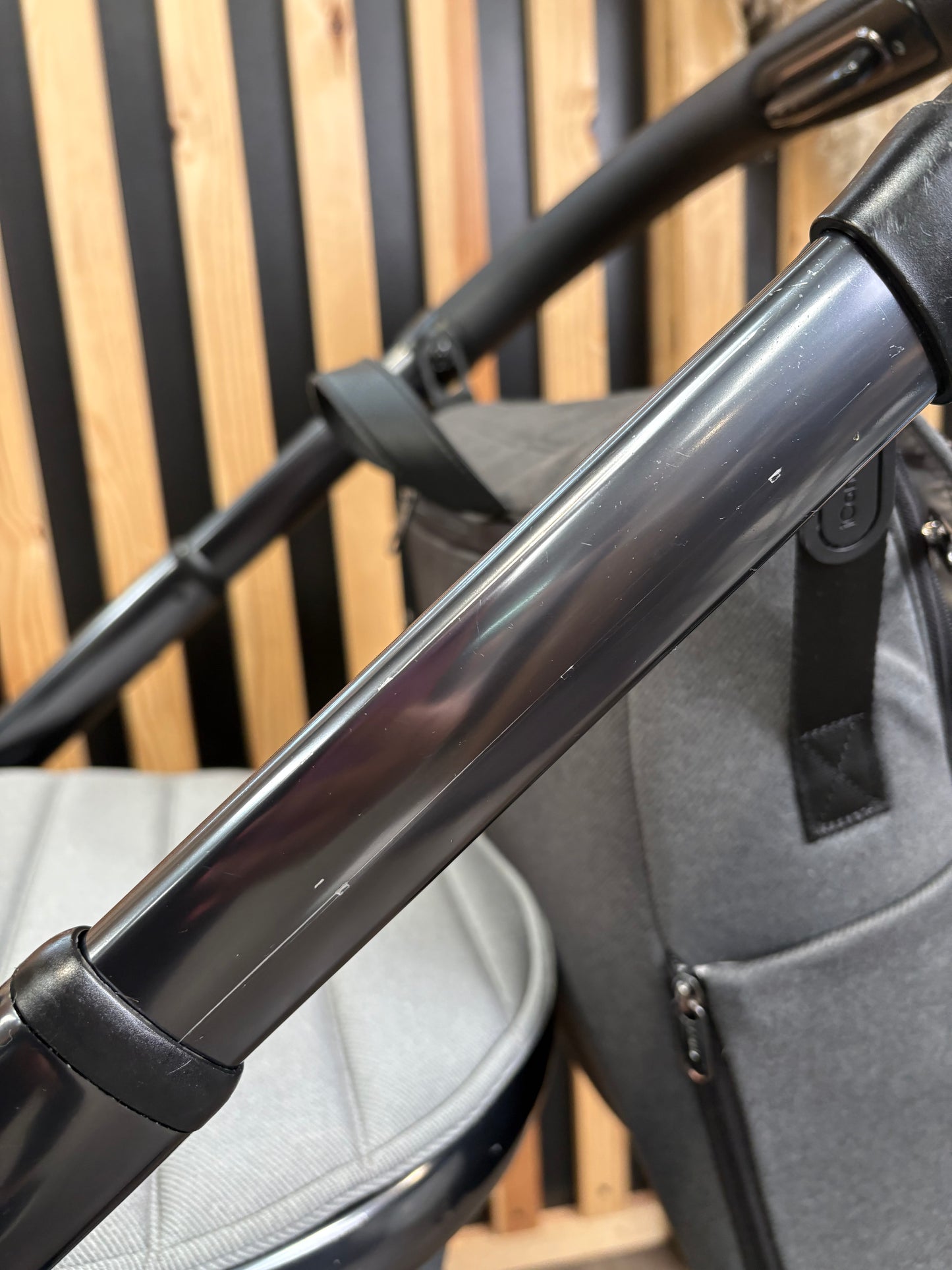 PRE LOVED iCandy Peach 7 Travel System - Phantom/Truffle