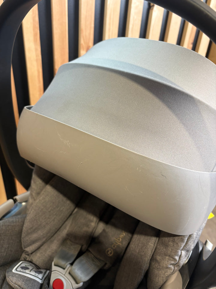 PRE LOVED Cybex Priam Travel System - Manhattan Grey/Rose Gold Including Isofix 360 Base