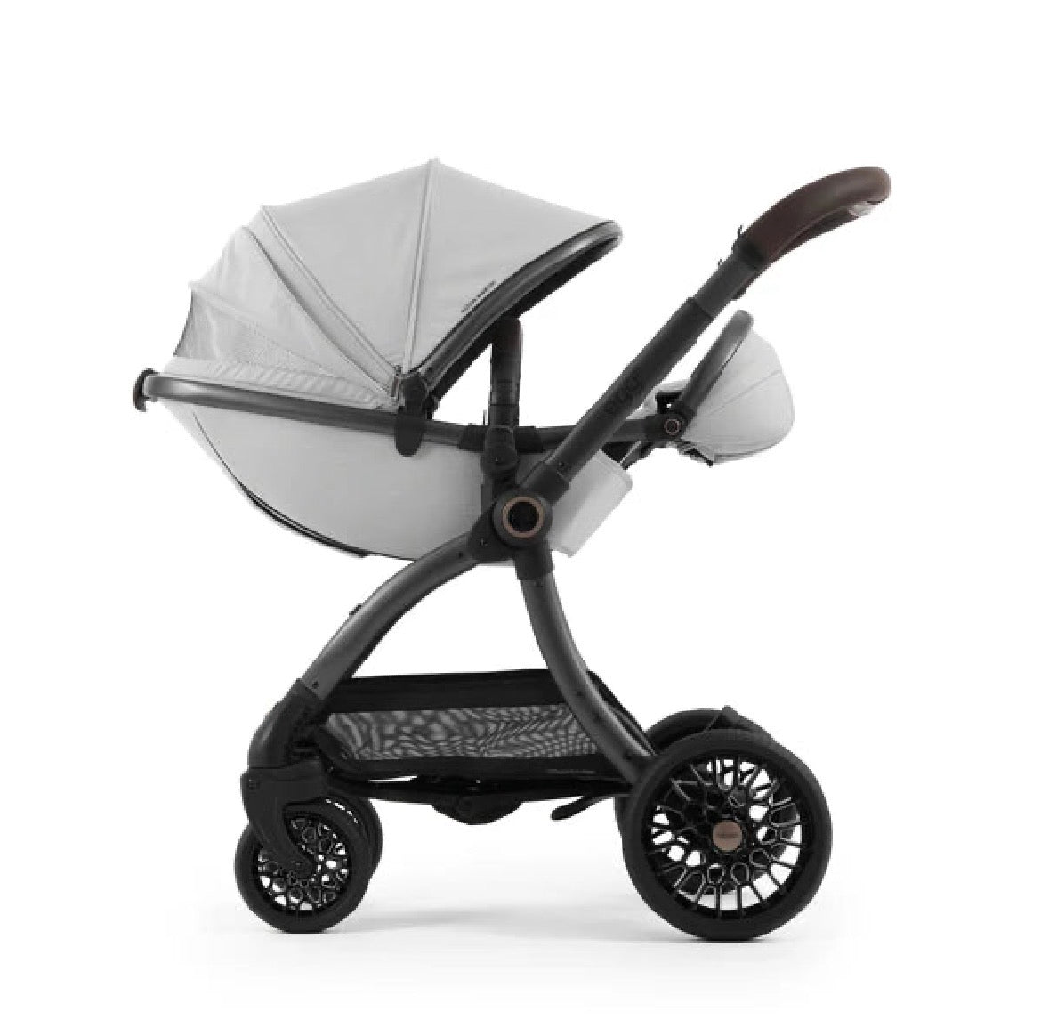 EX DISPLAY Aston Martin egg3 Luxury Travel System - Soft Grey