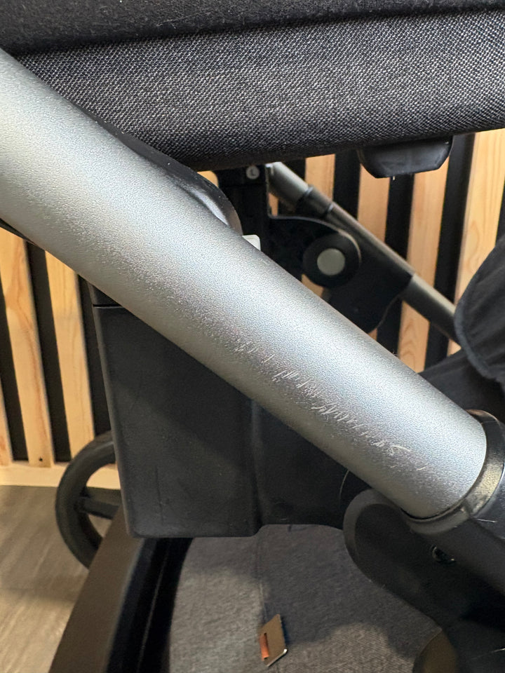 PRE LOVED Silver Cross Wave Double Travel System - Charcoal