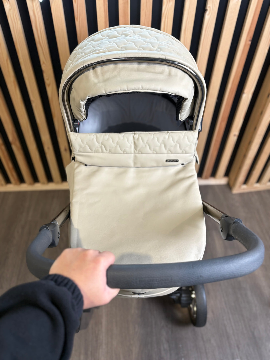 PRE LOVED Bebecar V-Pack 2-in-1 Travel System - Latte