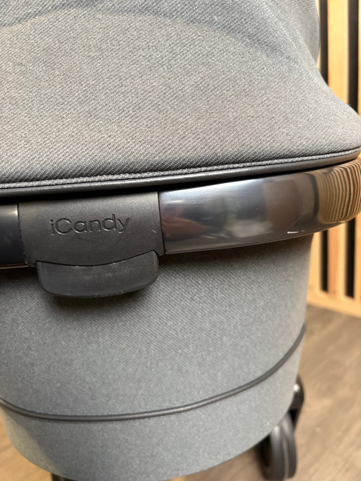 PRE LOVED iCandy Peach 7 Double Pushchair Bundle - Phantom/Dark Grey