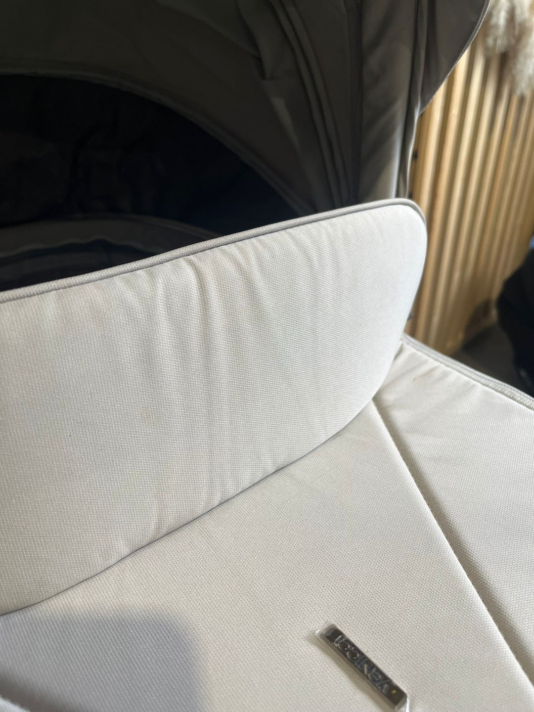 EX DISPLAY Venicci Claro Pushchair, Carrycot & Accessories - Vanilla