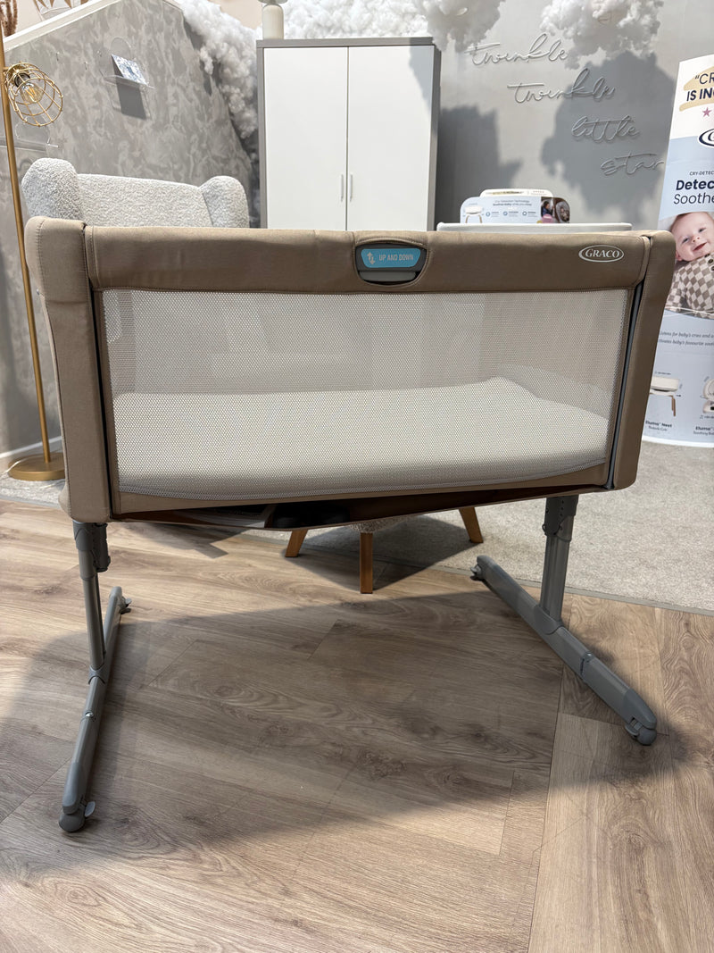 EX DISPLAY Graco Sweet2Sleep Bedside Crib - Oatmeal