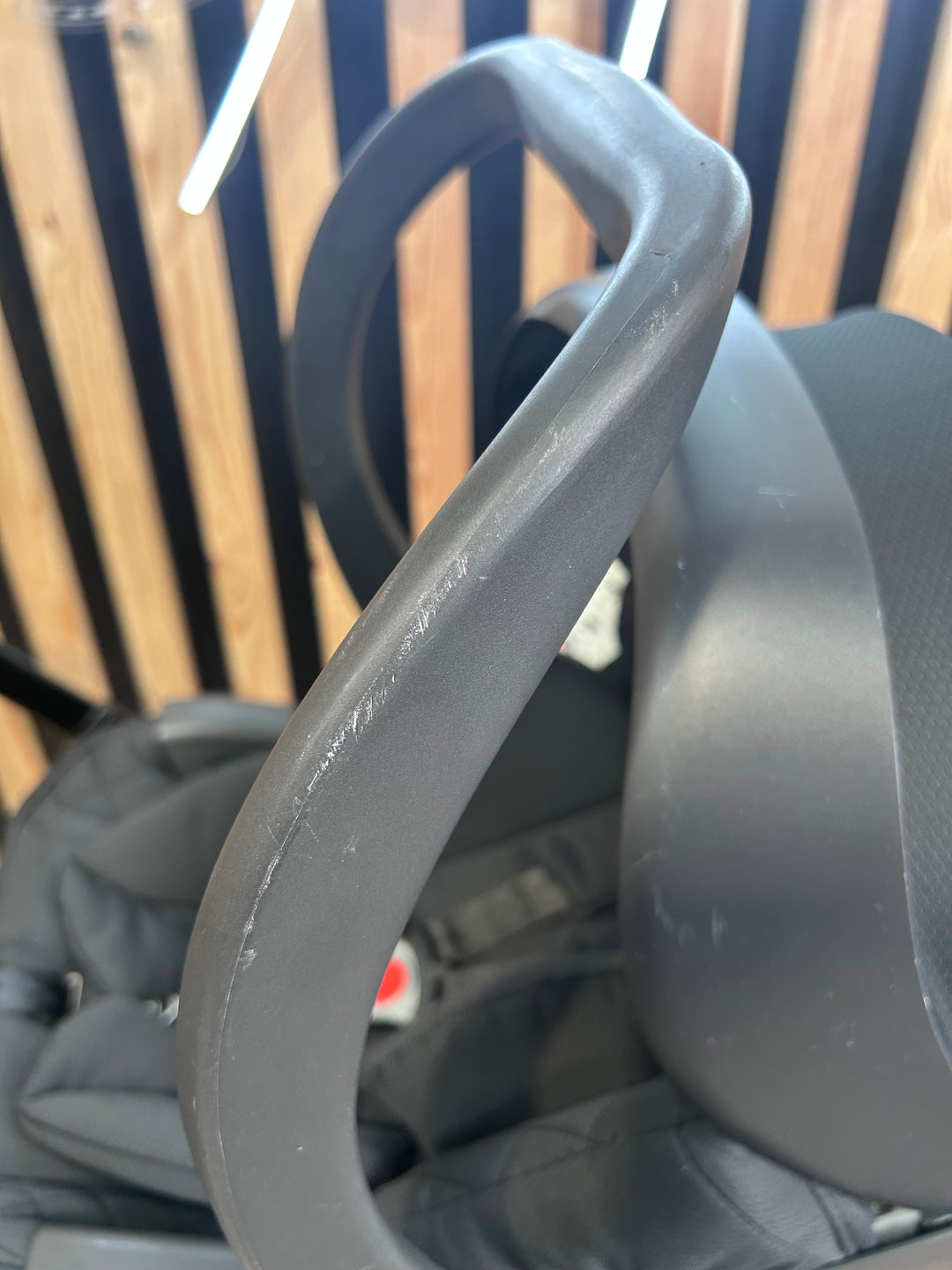 PRE LOVED egg2 Travel System - Just Black