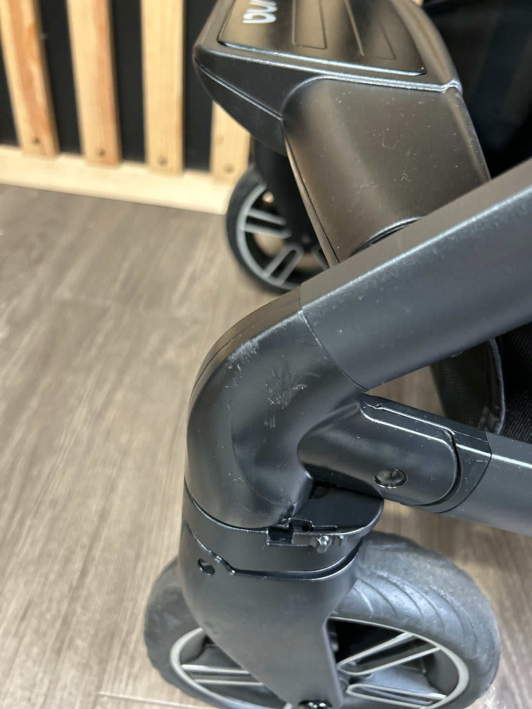 PRE LOVED Nuna Mixx Travel System - Caviar