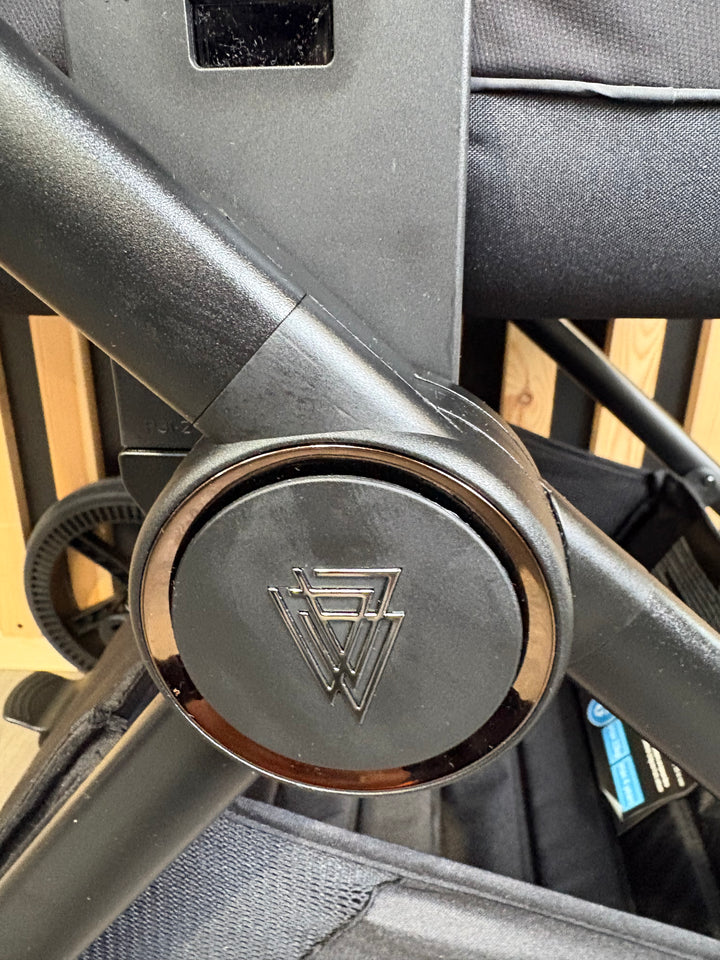 EX DISPLAY Venicci Claro Pram + Pushchair - Noir