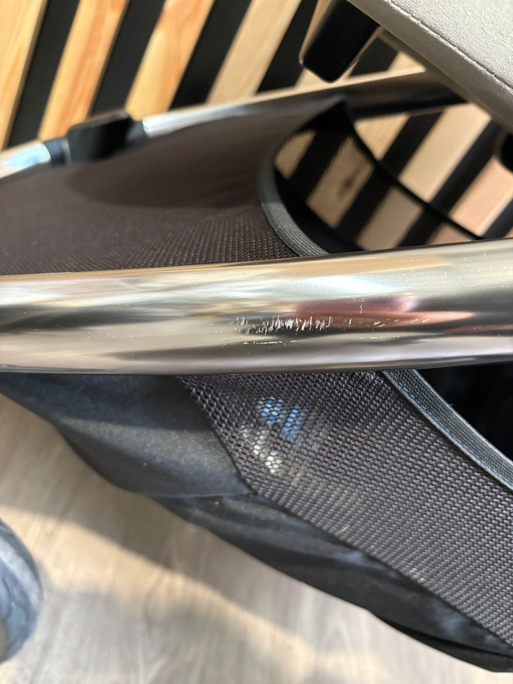 PRE LOVED Mamas & Papas Travel System - Everest