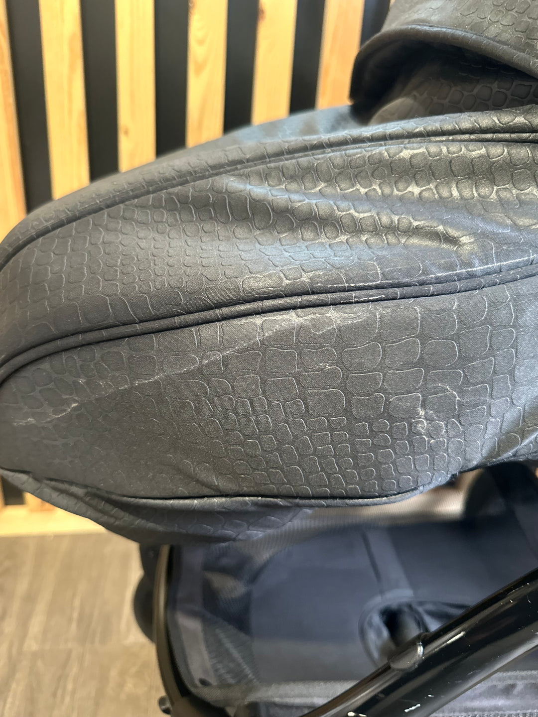 PRE LOVED egg2 Travel System - Jurassic Gold