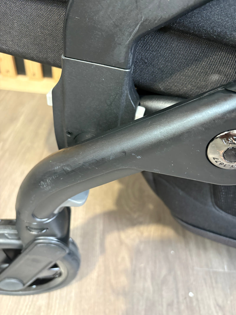 PRE LOVED Silver Cross Wave Double Pushchair - Onyx
