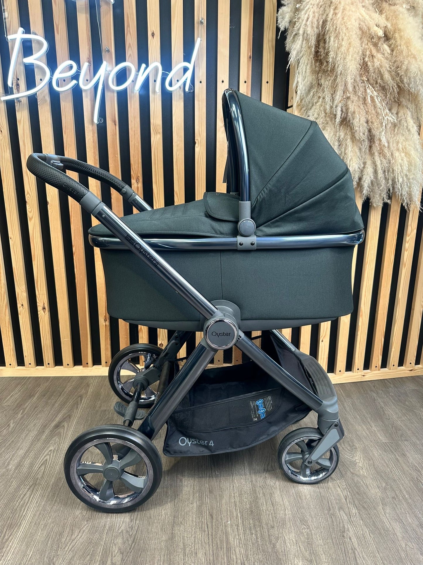 EX DISPLAY Babystyle Oyster4 Pram + Pushchair - Black Olive