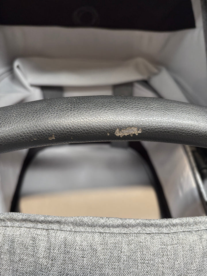 PRE LOVED Bugaboo Donkey5 Twin Bundle - Grey Melange