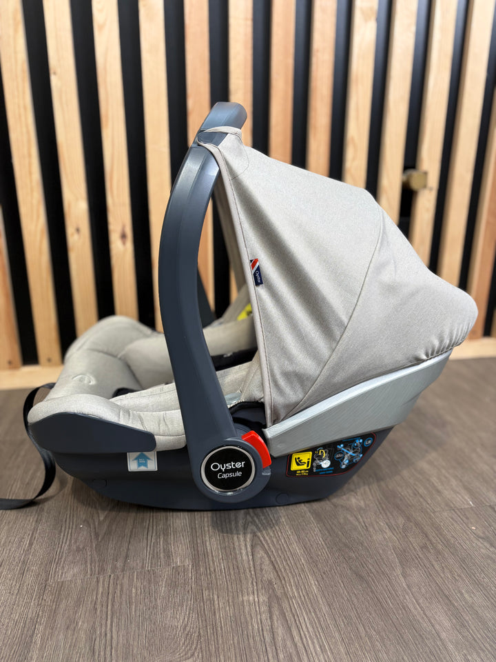 EX DISPLAY Babystyle Oyster Capsule Infant i-Size Car Seat - Stone
