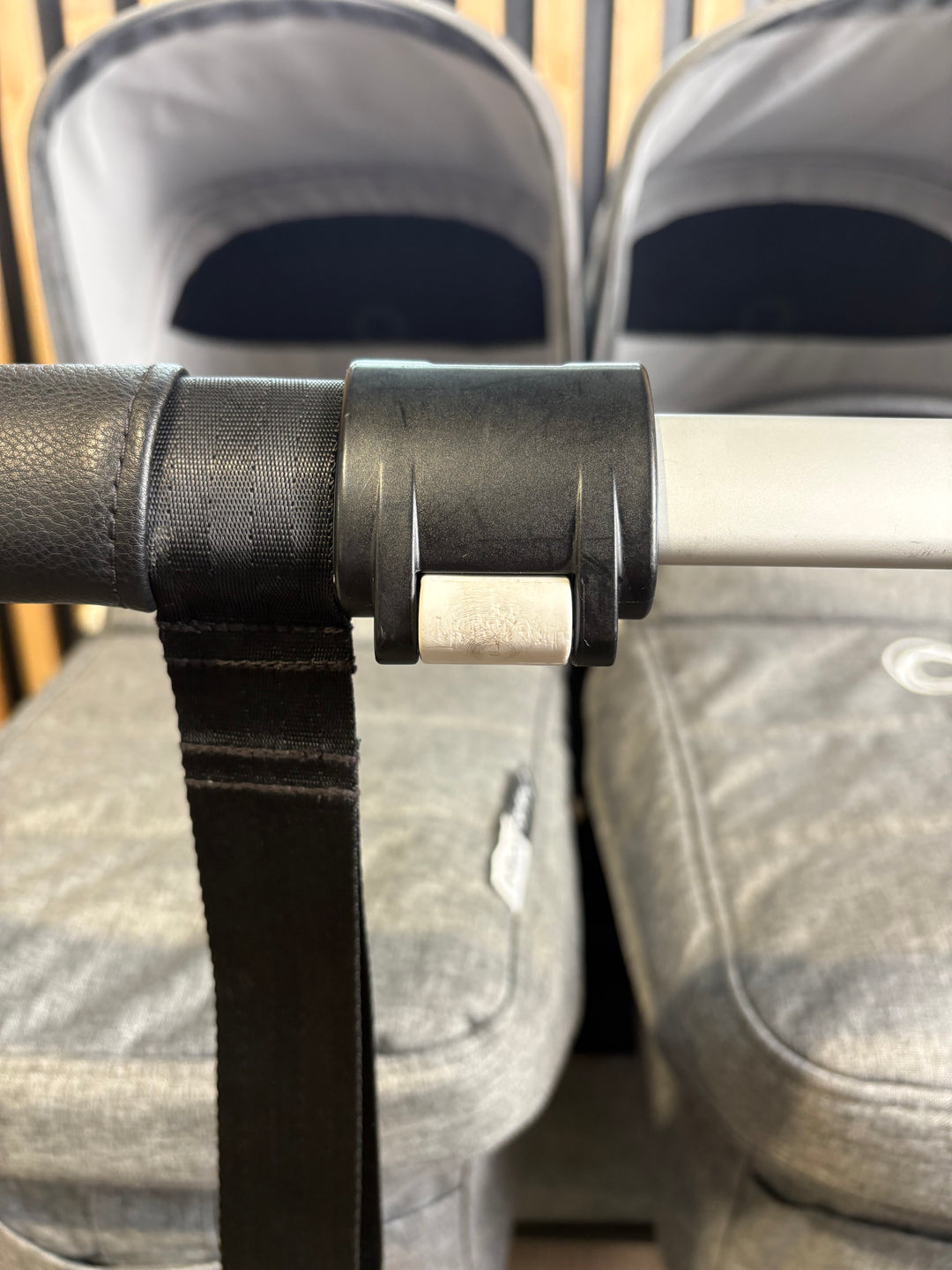 PRE LOVED Bugaboo Donkey3 Twin Bundle - Grey Melange