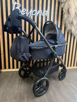 PRE LOVED egg3 Travel System - Celestial
