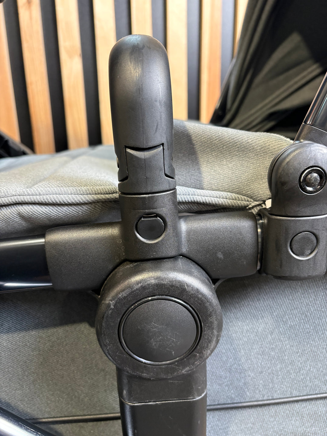 PRE LOVED iCandy Peach 7 Double Pushchair Bundle - Phantom/Dark Grey