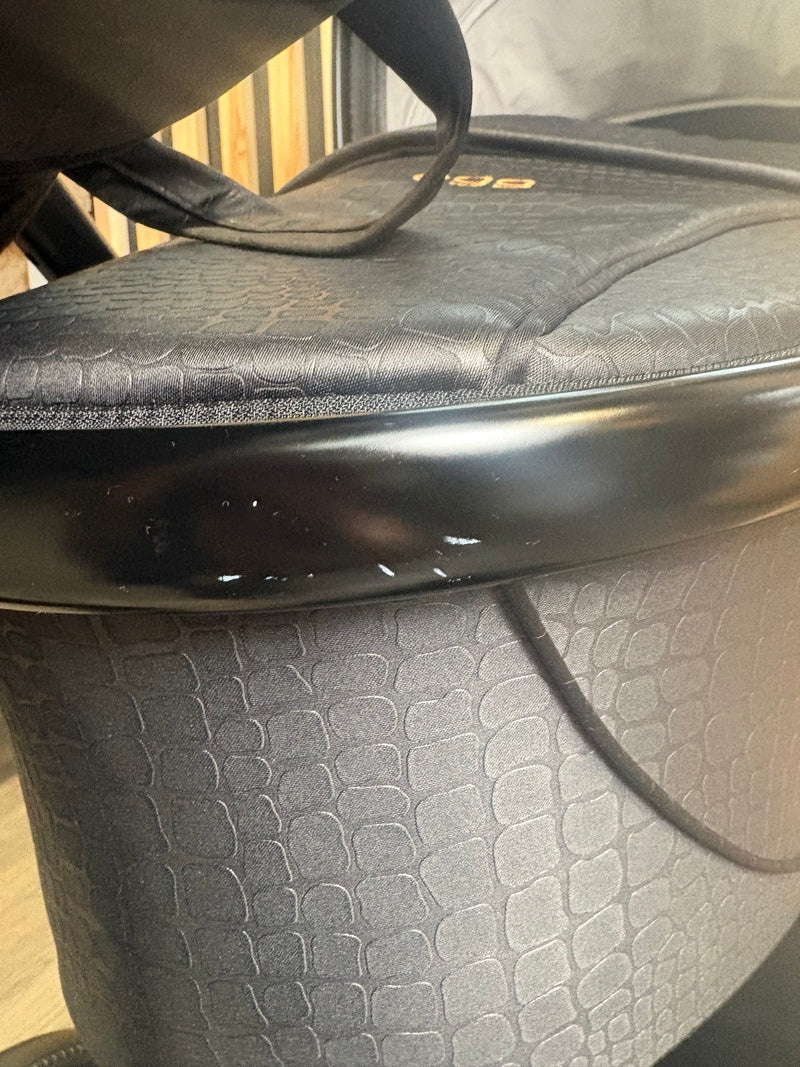 PRE LOVED egg2 Travel System - Jurassic Gold