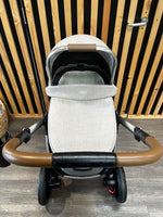 PRE LOVED Mamas & Papas Ocarro Pram + Pushchair - Heritage