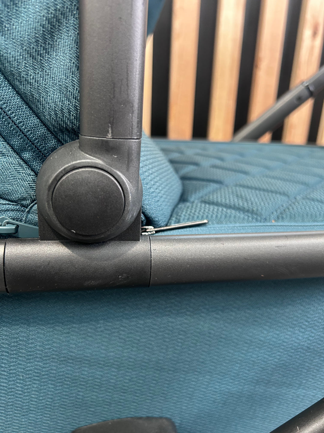 PRE LOVED Venicci Tinum 2.0 Special Edition Travel System - Teal Bay